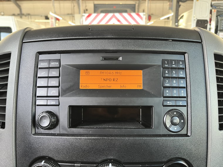 Vehicle Image 42