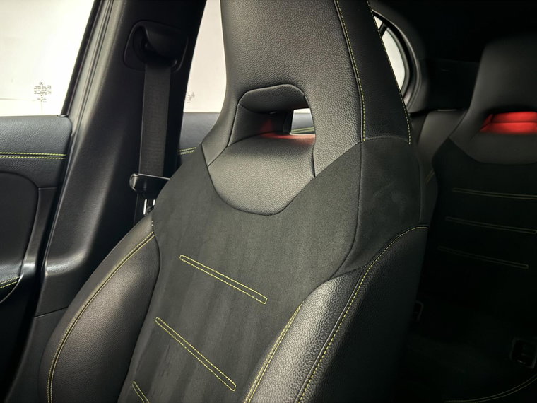 Vehicle Image 43