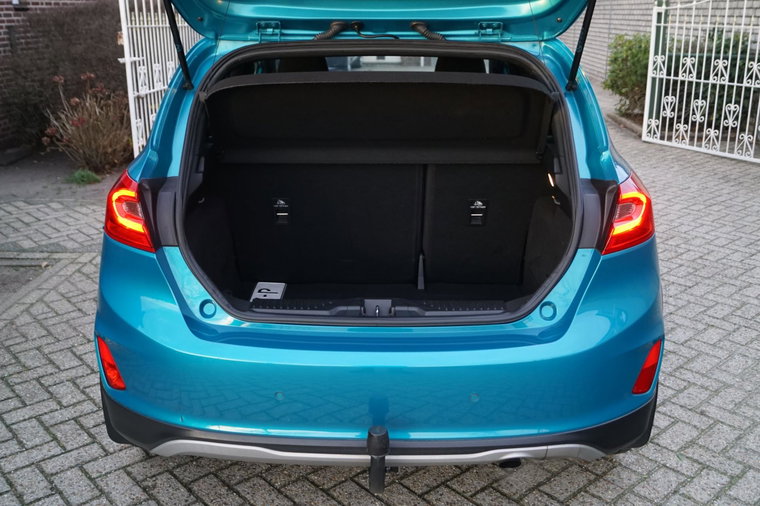 Vehicle Image 33