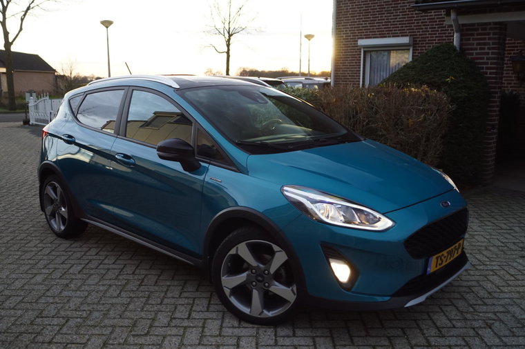 Vehicle Image 8