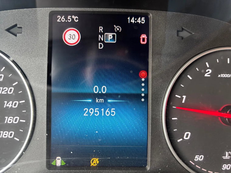 Vehicle Image 13