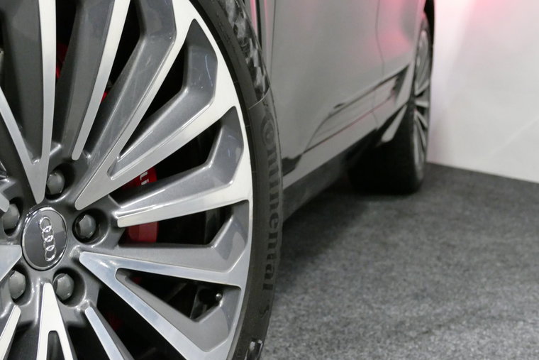 Vehicle Image 30