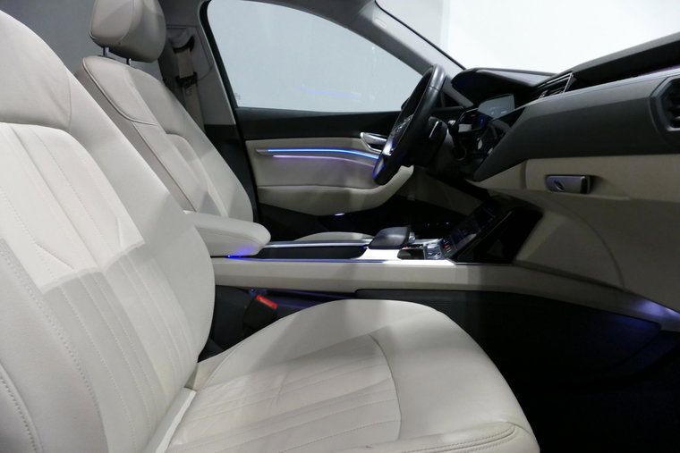 Vehicle Image 31
