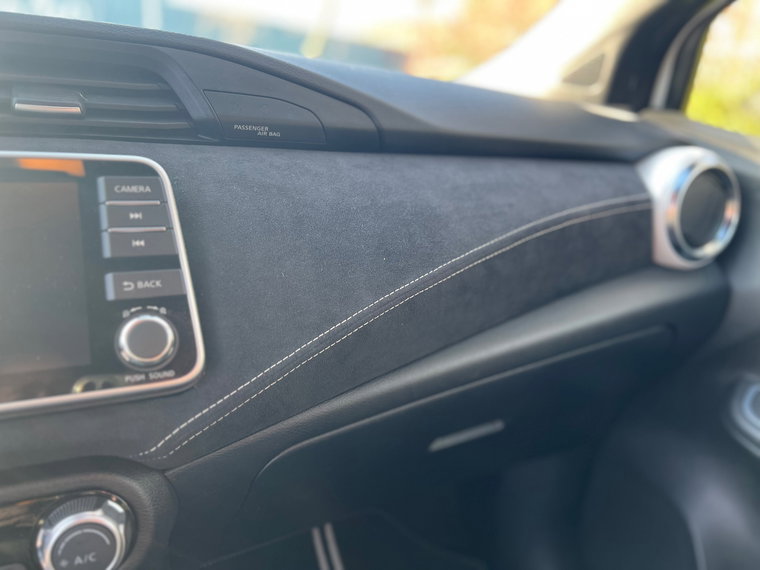 Vehicle Image 23