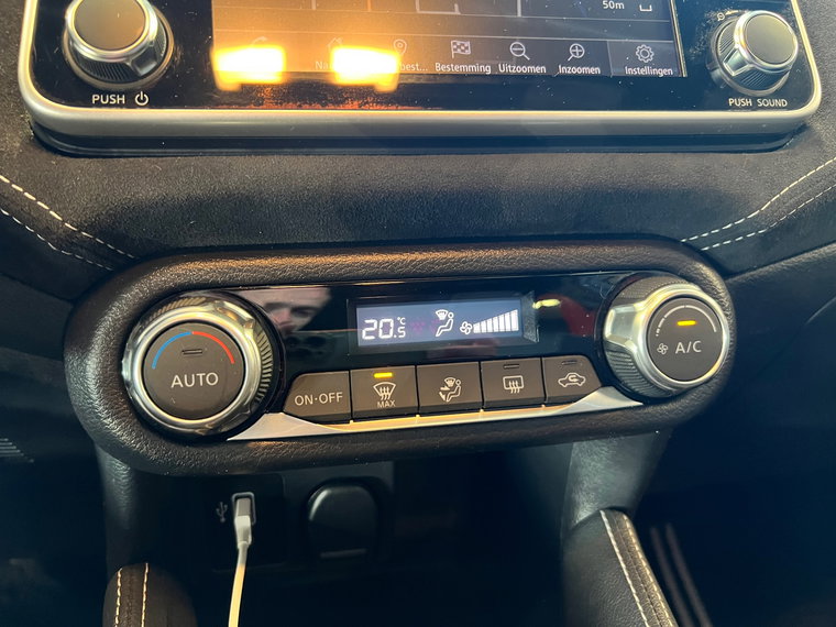 Vehicle Image 28