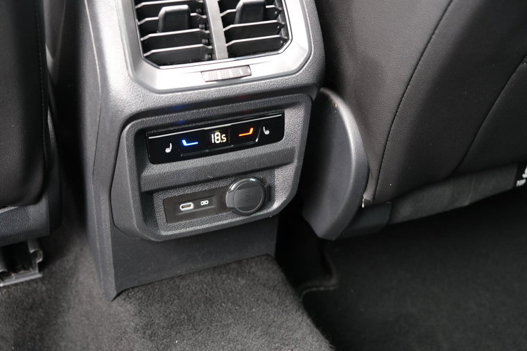 Vehicle Image 40