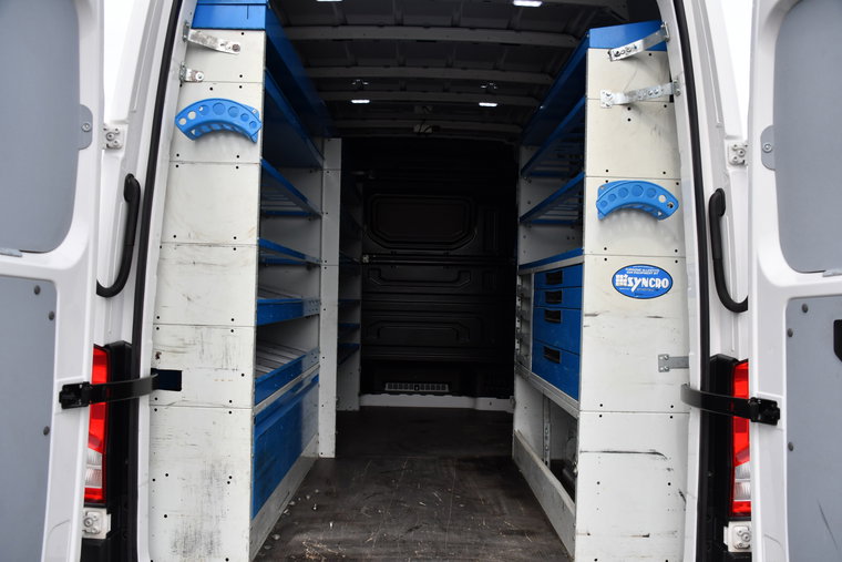 Vehicle Image 38