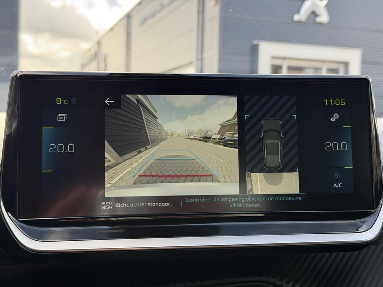Vehicle Image 28