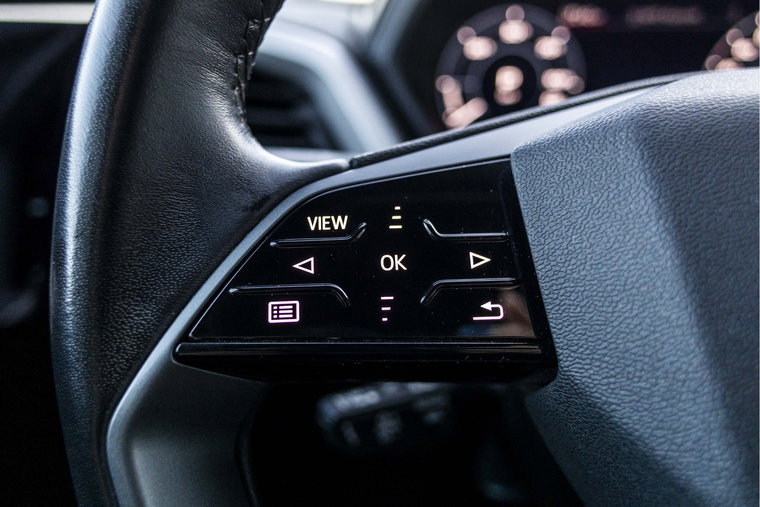 Vehicle Image 30