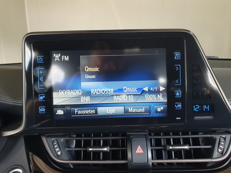 Vehicle Image 22