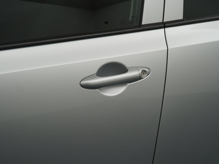 Vehicle Image 17