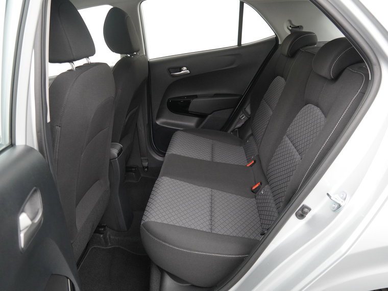 Vehicle Image 35