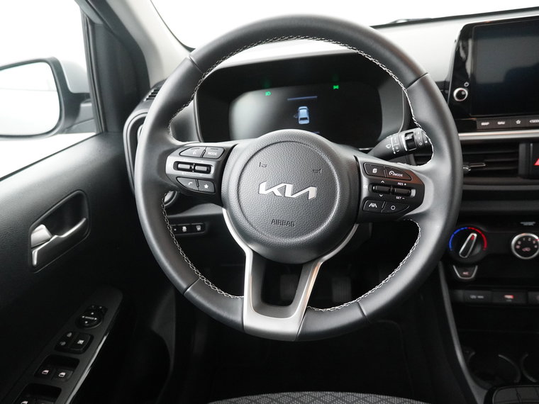 Vehicle Image 38