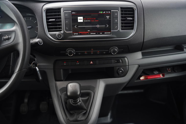 Vehicle Image 30