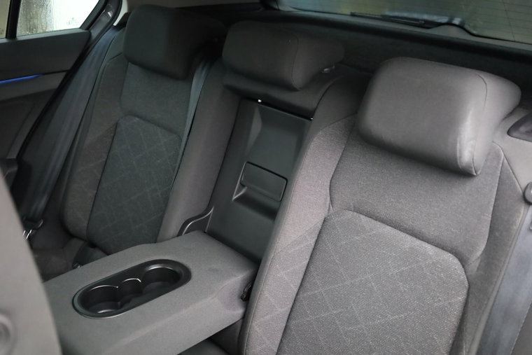 Vehicle Image 36