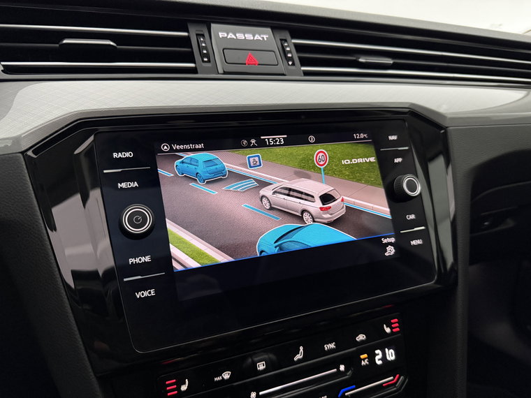 Vehicle Image 33