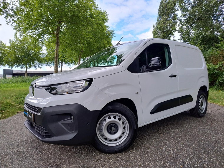 Vehicle Image 49