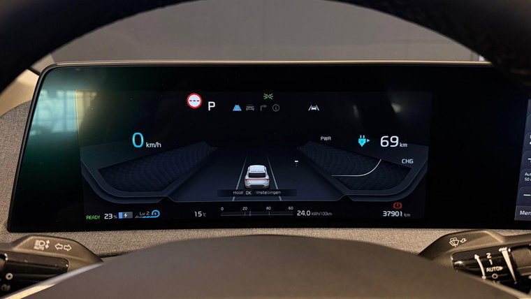 Vehicle Image 36