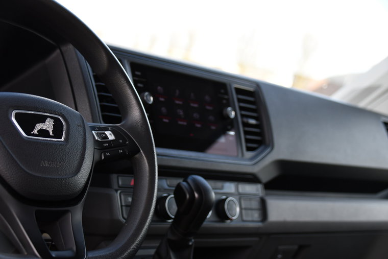 Vehicle Image 13