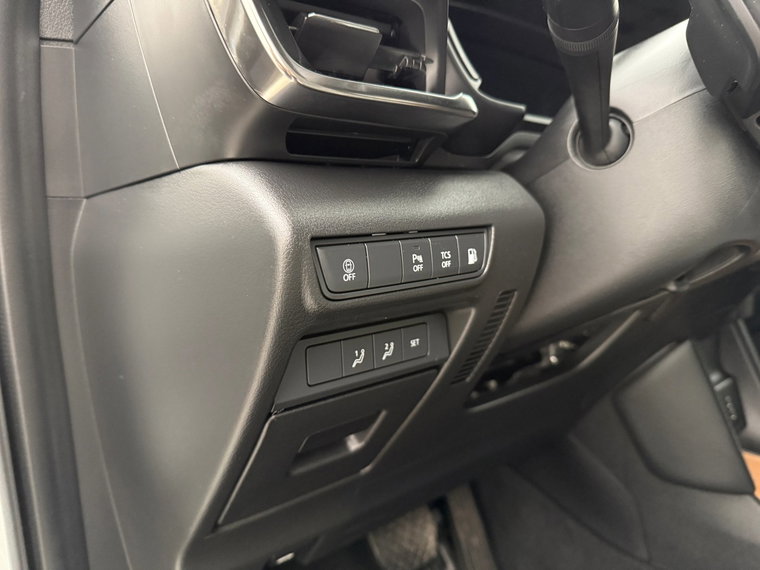 Vehicle Image 17