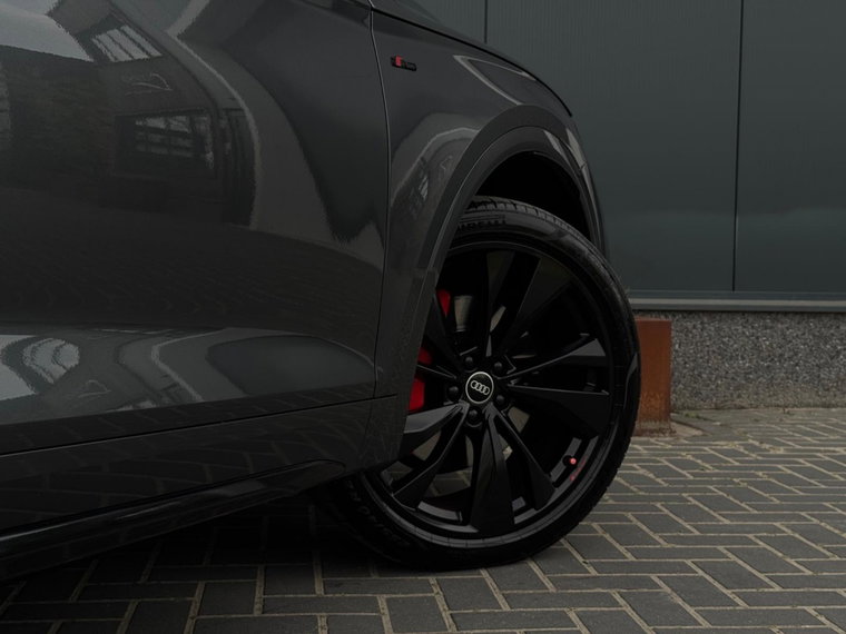 Vehicle Image 40