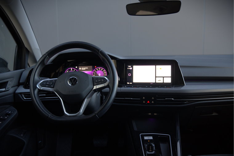 Vehicle Image 38