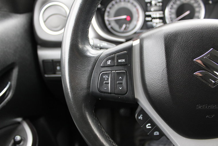 Vehicle Image 17