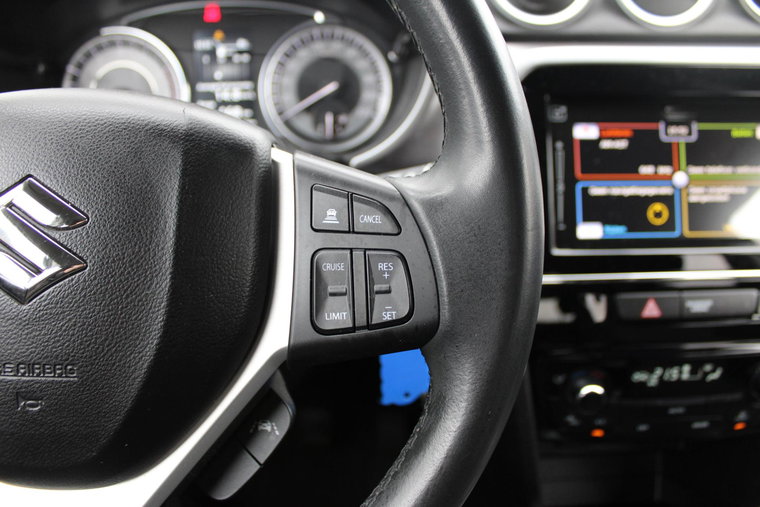 Vehicle Image 19