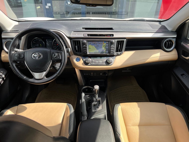 Vehicle Image 11