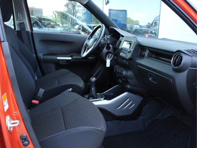 Vehicle Image 30