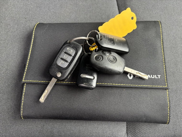 Vehicle Image 20