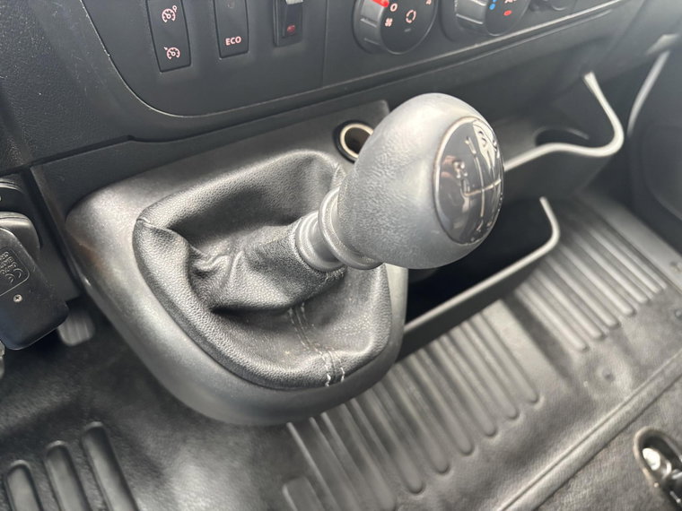Vehicle Image 28