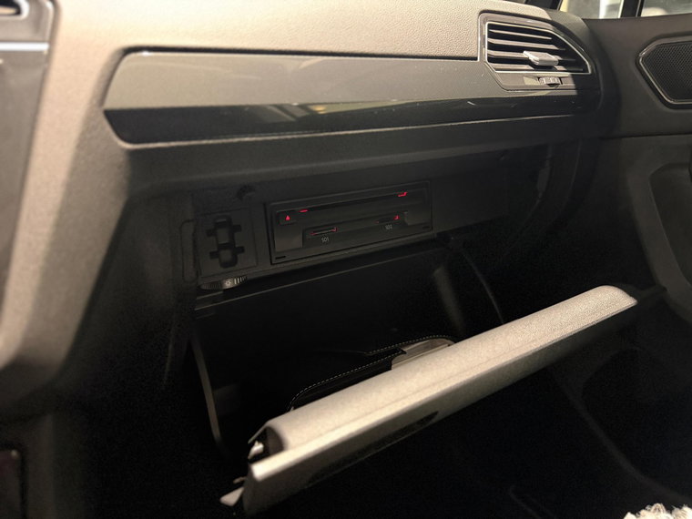 Vehicle Image 34