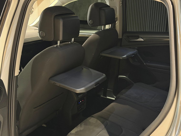 Vehicle Image 37