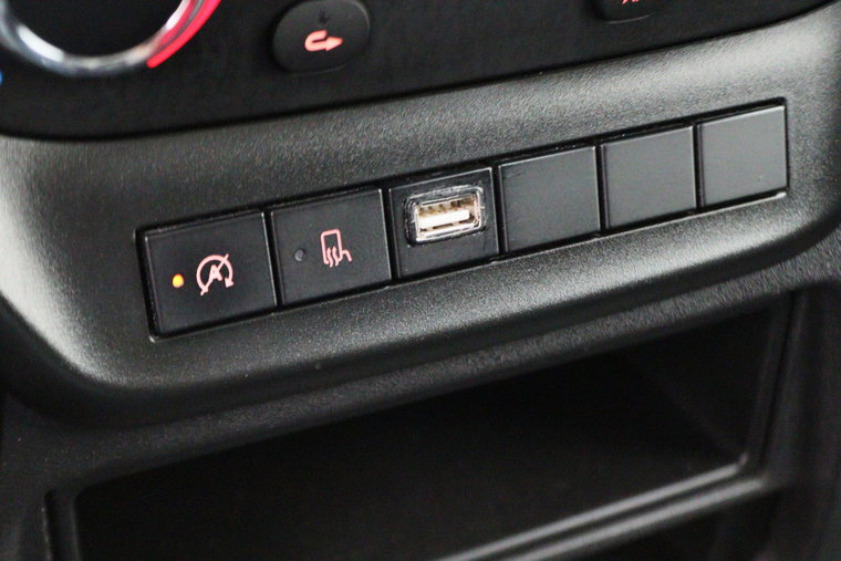 Vehicle Image 37