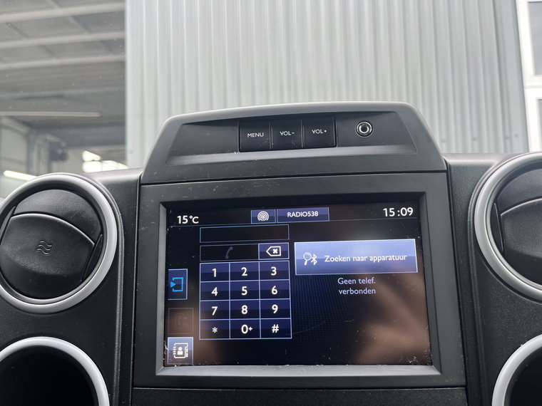 Vehicle Image 41