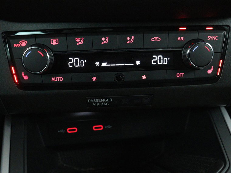 Vehicle Image 27