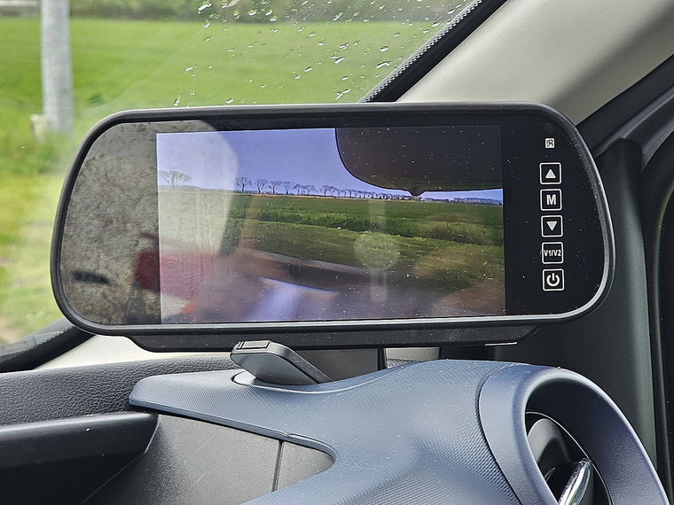 Vehicle Image 17