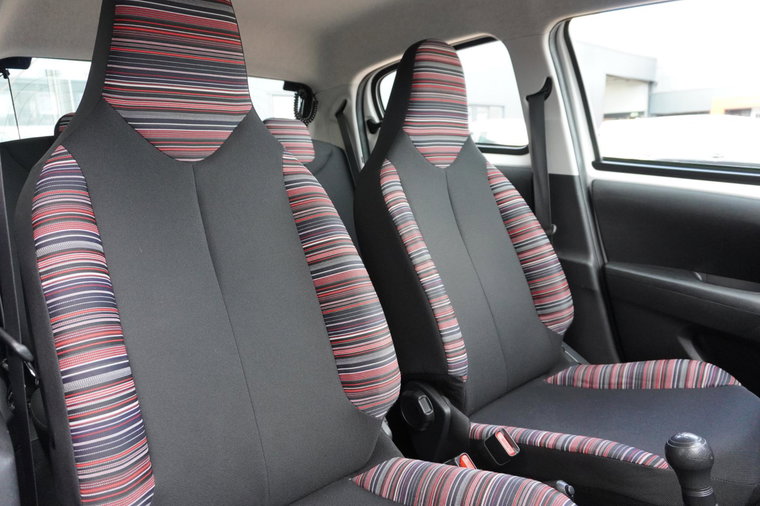 Vehicle Image 14