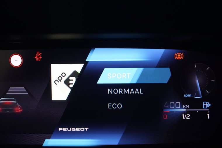 Vehicle Image 52