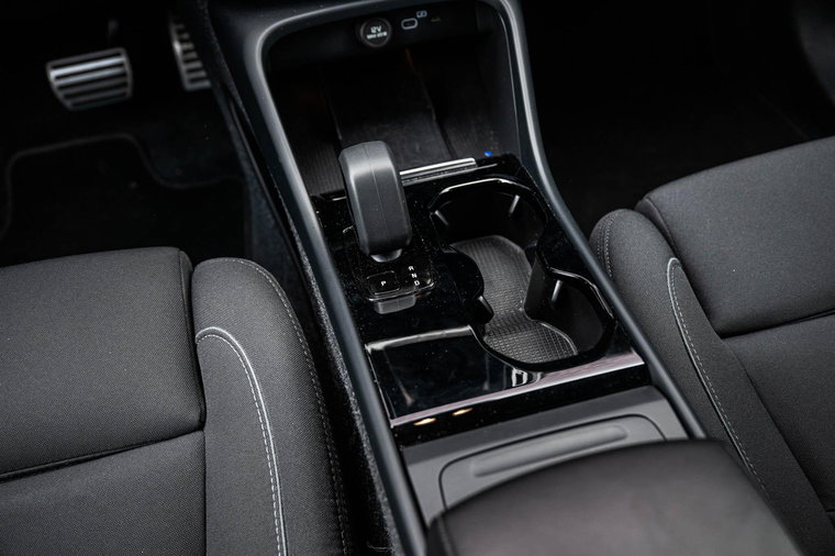 Vehicle Image 13