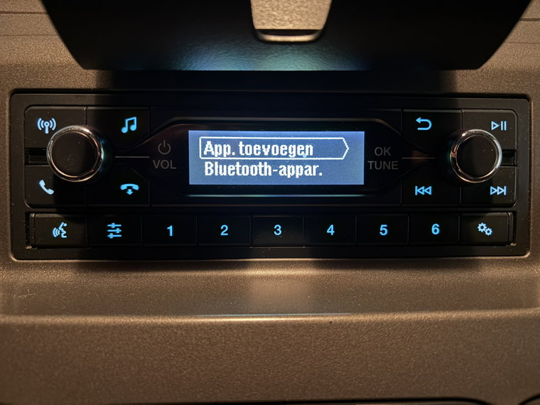 Vehicle Image 18