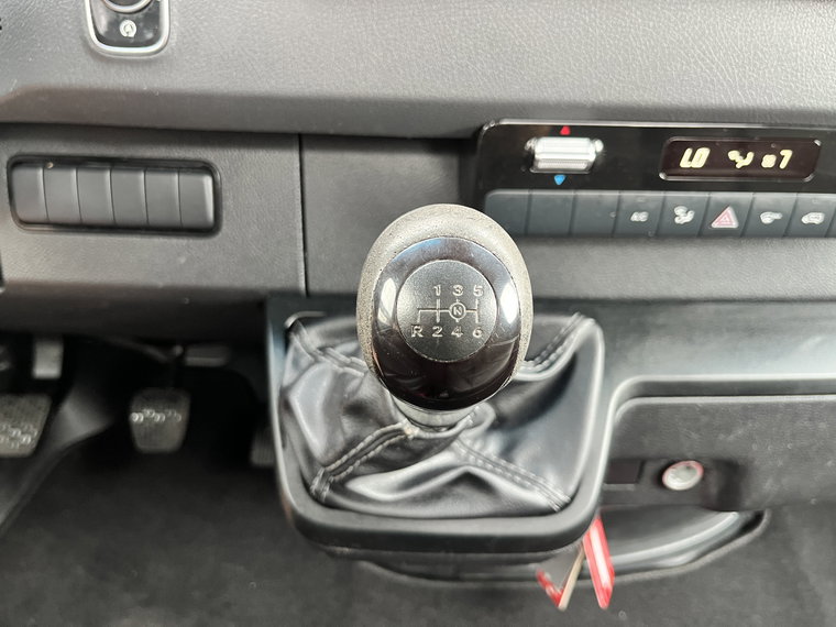 Vehicle Image 40