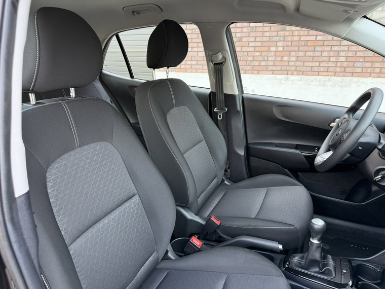 Vehicle Image 17