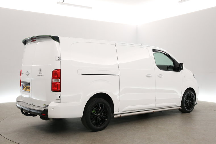 Vehicle Image 33