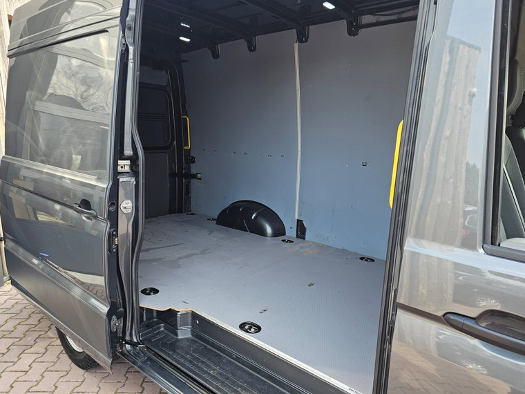 Vehicle Image 38