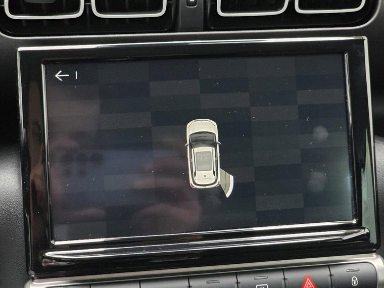 Vehicle Image 28
