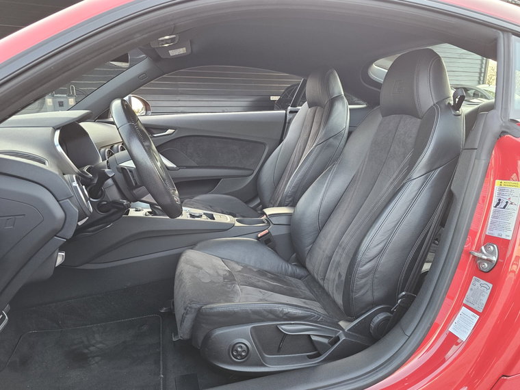 Vehicle Image 33