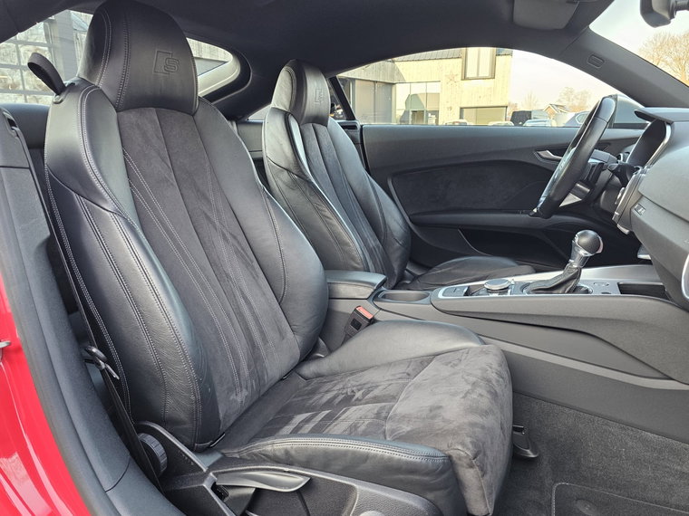 Vehicle Image 35