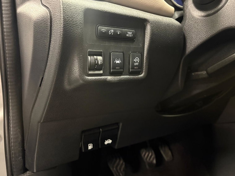 Vehicle Image 27
